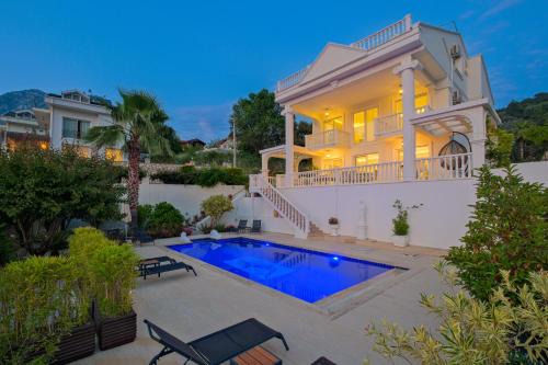 Yesiluzumlu Villa | Villa Bianca