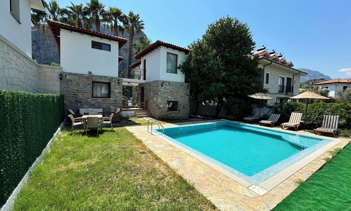 Dalyan Villa | Villa Merry - Dalyan Stonehouse with Palmtrees