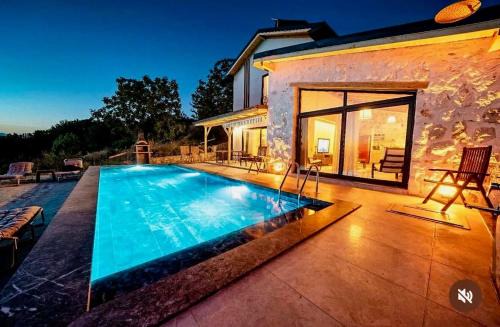 Seydikemer Villa | VIlla Serene