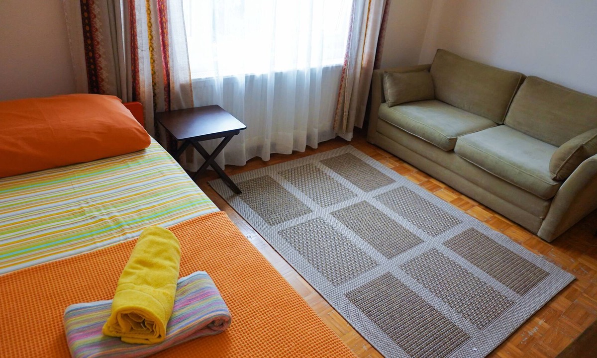 Adalar Apartment | Vintage Retreat in the Heart of Heybeliada