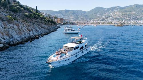Alanya Boat Rental | vip motoryat