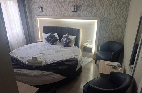 Ulus Hotel | Çiçek Hotel