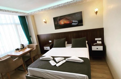 Uskudar Hotel | ÜSKÜDAR OTEL