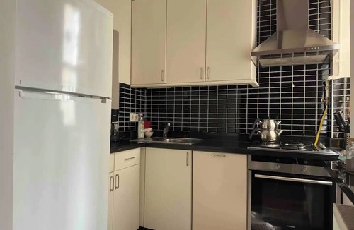 Sisli Apartment | 2Br, 2Ba, 1st Floor of Historical Building ,Galata