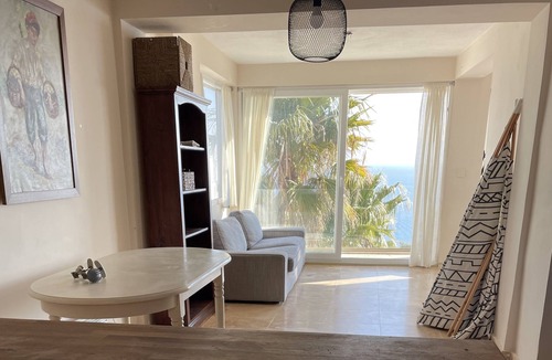 Kadıkale House | 3 bedroom townhouse with views in every room- private beach access