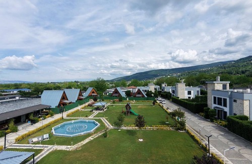 Yanik Hotel | Aşk Sapanca Villa Bungalov