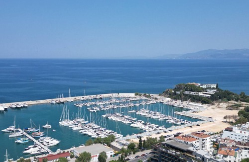 Kusadasi City Centre Hotel | ADELLA GARDEN MARİNA HOTEL