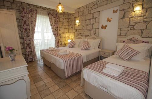 Tokoglu Hotel | AlaNarin Konak