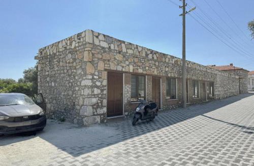 Oren Apartment | Anemos Stone Houses