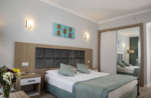 Eski Lara Hotel | Antalya Adonis Hotel