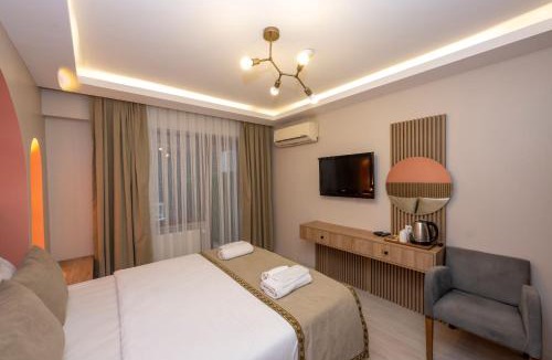 Sultanahmet Hotel | antique turquoise