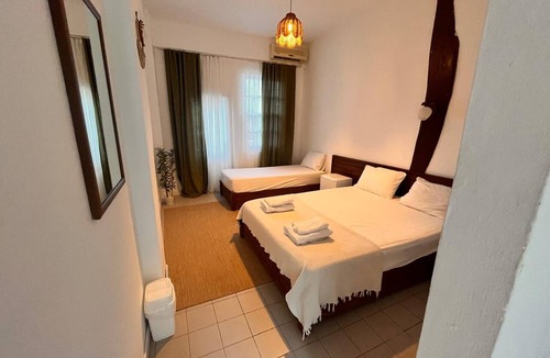 Adrasan Hotel | Arinna House & Terrace Cafe Adrasan