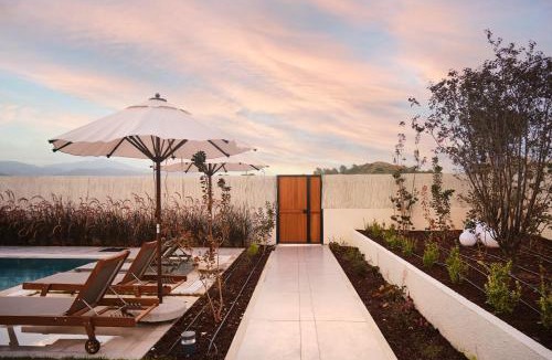 Ciftlik Villa | Ashta Suites/Color Block