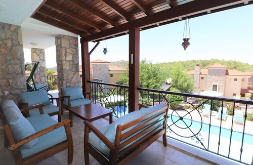Oludeniz Villa | AX7 5 bedroom 3-storey large villa to rent in Ovacik area