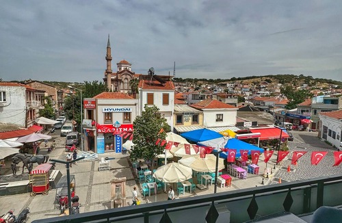 Ayvalik City Center Apartment | Ay Işığı Teras Hotel