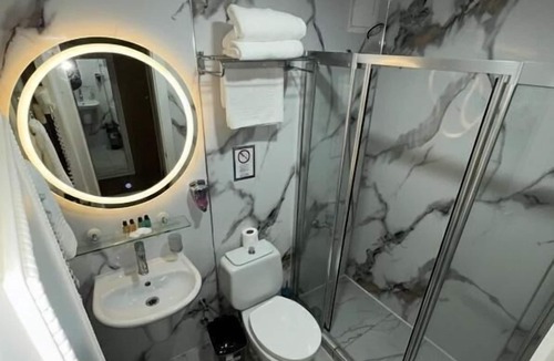 Emin Sinan Hotel | B Coner Hotel Bistro