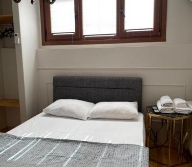 Balat Apartment | Balat Tarihin içinden Pink Home 1
