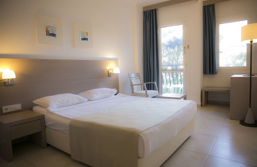 Yalı Hotel | Bodrum SeaSide Beach Club Hotel