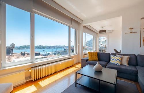 Kabatas Apartment | Bosphorus View with 5 Bedrooms and Elevator