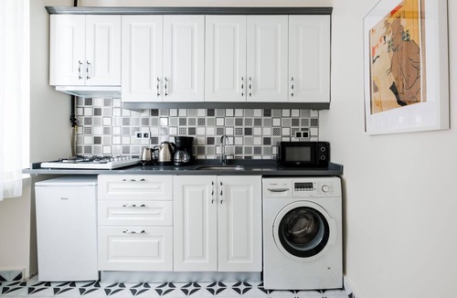 Galata Apartment | Boutique Living Steps from Galata Tower