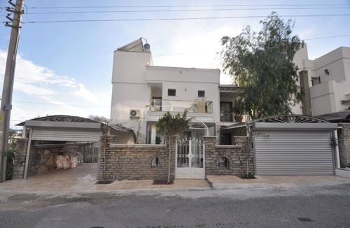 Bodrum City Center Villa | Brand New Luxury Villa w/Private Pool – 3 Min Walk to Cruise Port