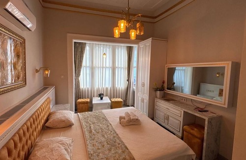 Karsiyaka Hotel | BUDAKZADE KONAĞI 1841