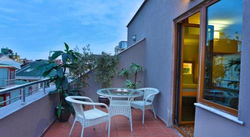 Fatih Hotel | Budo Hotel