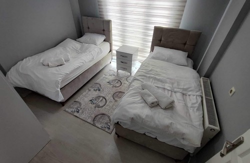 Dulkadiroglu Apartment | Cam Suites