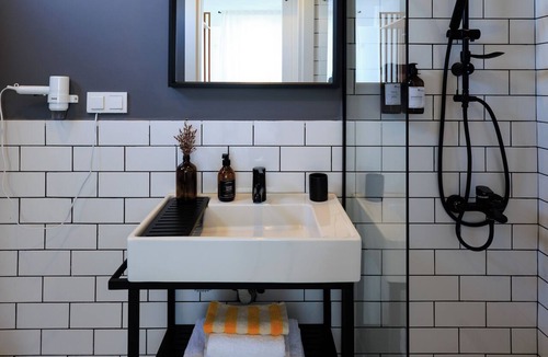 Ezine Bed & Breakfast | Cedori otel
