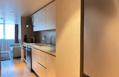 Karakoy Apartment | Chic 1BR in the Heart of Karaköy