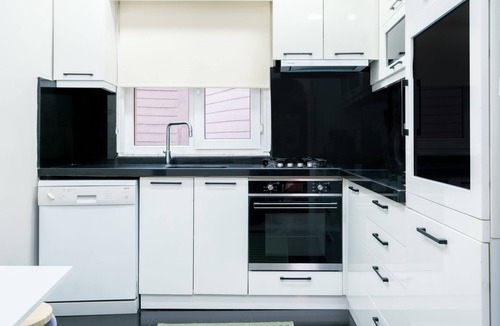 Tophane Apartment | Chic City Stay | 5 Min to Taksim