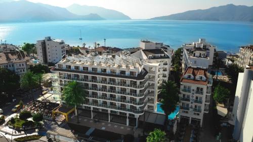 Marmaris City Center Hotel | CihanTürk Hotel