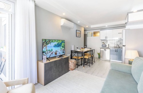Antalya City Centre Apartment | City Center & Modern House & Fast Wifi