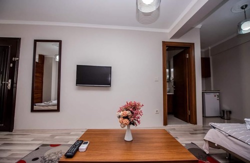 Old City Apartment | Comfort Triple Room with Kichenette