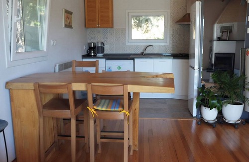 Urla Apartment | Coollyhouse Keklik tepe Urla-Eco-House:Stone Oven&Garden&LocalWine&Walnuts