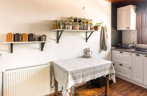 Galata Apartment | Cosy Roof Flat on 5th Floor With Bosphorus View