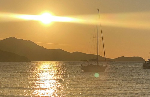 Bodrum City Center House | Cozy 1-bedroom house in charming Muğla with AC comfort
