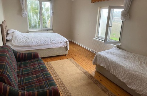 Arnavutkoy House | Cozy rooms near the airport