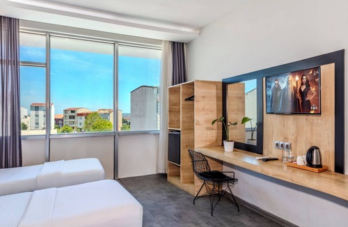 Arnavutkoy Hotel | Dedem Hotel Express-Istanbul Airport