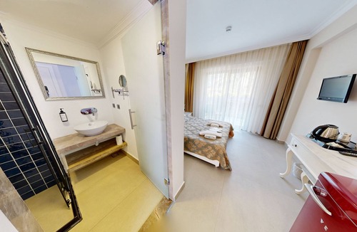 Oludeniz City Center Hotel | del Mare Hotel Ölüdeniz
