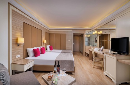 Okurcalar Resort | Delphin Deluxe Resort Hotel - All Inclusive
