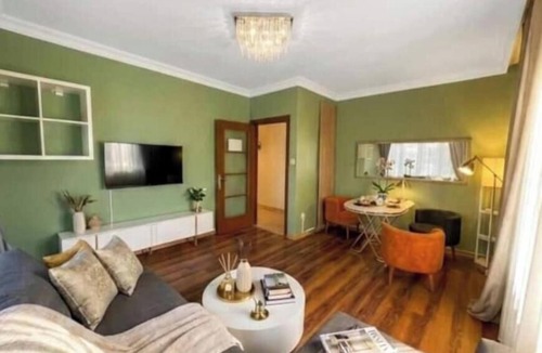 Pendik Apartment | Deluxe 2+1 Pool, balcony, nature, 5 min. from Sabiha Gökçen