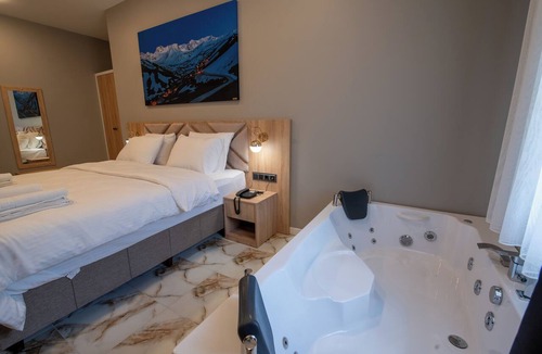 Caykara Hotel | Demirkapı Otel