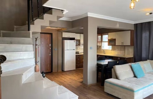 Kusadasi City Centre Villa | Denize 5 Dakika Mesafede, Merkezde Konforlu Villa