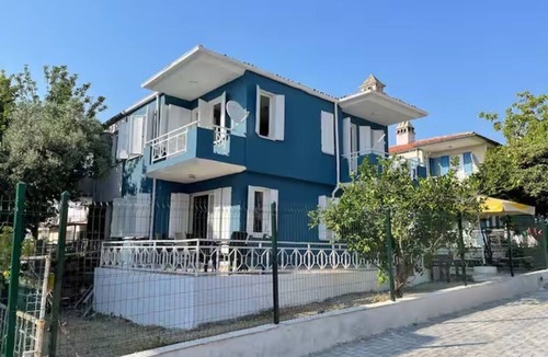 Kusadasi City Centre Villa | Denize 5 Dakika Mesafede, Merkezde Konforlu Villa