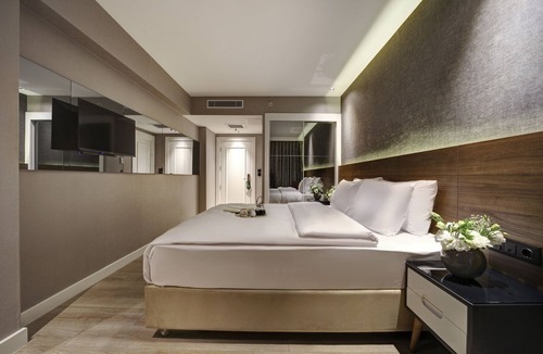 Pera Hotel | Dora Pera Hotel