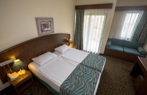 Side Hotel | Dosi Hotel