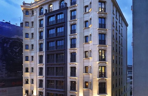Esentepe Hotel | DoubleTree by Hilton Istanbul Esentepe