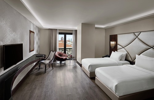 Esentepe Hotel | DoubleTree by Hilton Istanbul Esentepe