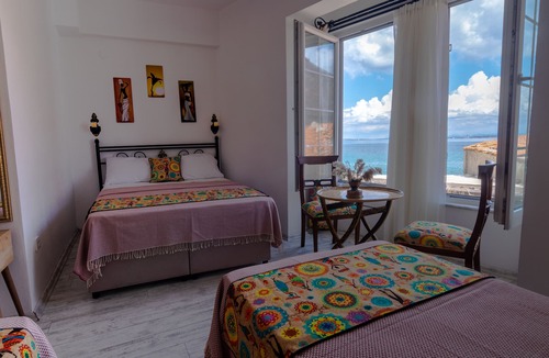 Bozcaada Hotel | e2 Deniz Otel